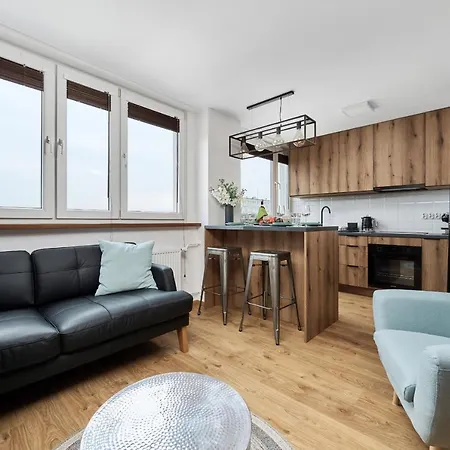 Stylish Kwiska By Renters Апартаменты