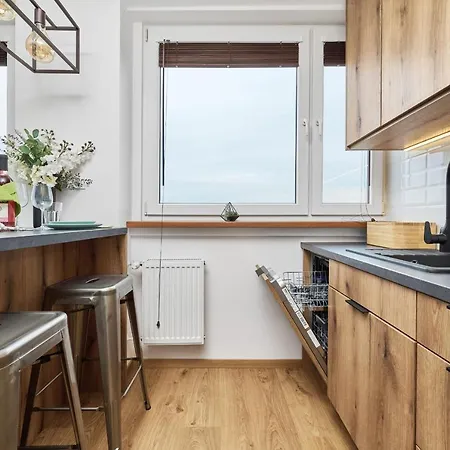 Stylish Kwiska By Renters شقة