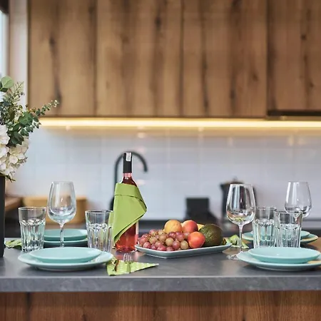 Apartment Stylish Kwiska By Renters *