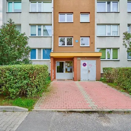 Stylish Kwiska By Renters ヴロツワフ